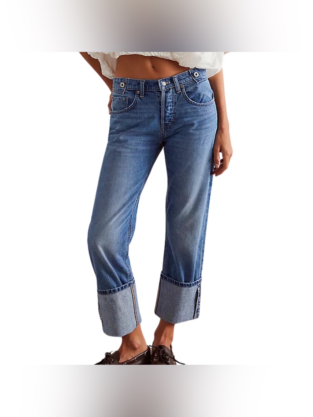 We the Free Cuffed Cropped Women's Jeans in Mid Blue size 31